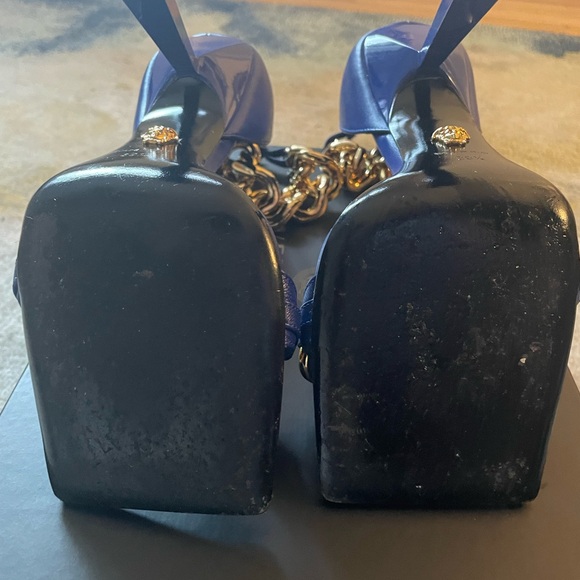 Blue Versace Gold Chain Medusa Charm Heels - Picture 8 of 11